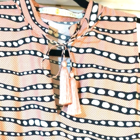 Marie Oliver Black and Pink Peplum Tie Tassel Front Blouse EUC 100% Silk. (G) - Picture 3 of 7